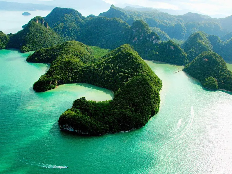 Dayang Bunting Island